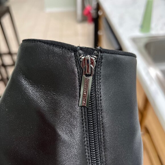 KARL LAGERFELD PARIS Lainey Boots Block-Heel Leather Booties 7M/37.5 B - Picture 13 of 13